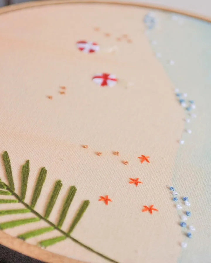 Vacation Themed Beach Wall Clock details